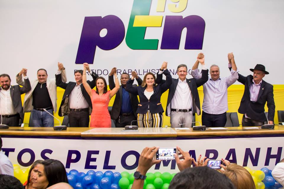 Evento do PTN com lideranças reunidas no palco em julho de 2016.