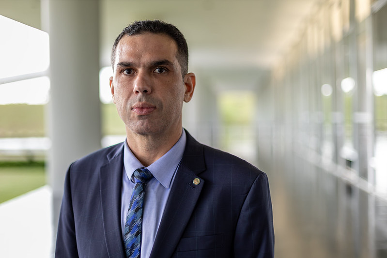 Projeto de Fabio Macedo fortalece políticas sociais para famílias em vulnerabilidade