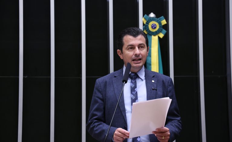 Paulo Soares garante aprovação de novas regras para venda e troca de milhas por dinheiro